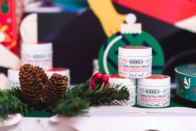 Beauty News, Kiehl’s x Maïté Franchi, Kiehl’s Holiday 2020, Kiehl’s Limited Collection, คีลส์, เซ็ตของขวัญ, เซ็ตปีใหม่, Limited Collection, แพ็คเกจพิเศษ, แพ็คเกจสวย, ลายแซ่บ, ออกแบบใหม่