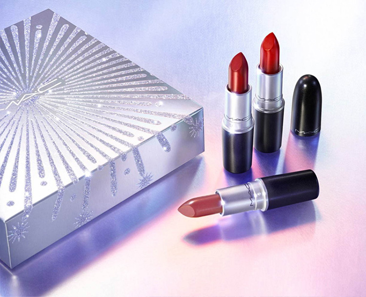 Beauty News, M·A·C Cosmetics, MAC Cosmetics, MAC คอลเลคชั่นใหม่, M·A·C Holiday 2020, Frosted Firework Collection, แมค, เครื่องสำอางแมค, Limited Edition, ลิปสติก, อายแชโดว์, ลิปกลอส, ไฮไลท์, เซ็ตของขวัญ, เซ็ตเมคอัพ