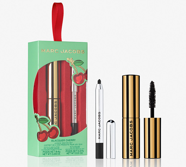 Beauty News, Marc Jacobs Beauty, Marc Jacobs Very Merry Cherry Collection, Marc Jacobs Holiday 2020, คอลเลคชั่นใหม่, ออกใหม่, มาใหม่, อายแชโดว์พาเลท, ลิปสติก, มาสคาร่า, อายไลเนอร์, เซ็ตของขวัญ, ไอเทมไซส์มินิ, เซ็ตฮอลิเดย์ 2020