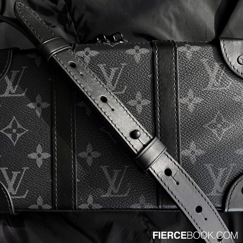 Fashion, Louis Vuitton, Louis Vuitton Monogram Eclipse Soft Trunk Wallet, Louis Vuitton ประเทศไทย, Louis Vuitton ออนไลน์, หลุยส์ วิตตอง, ประเทศไทย, กระเป๋า, กระเป๋าสตางค์, Soft Trunk Wallet, Wallet, กระเป๋าคาดอก