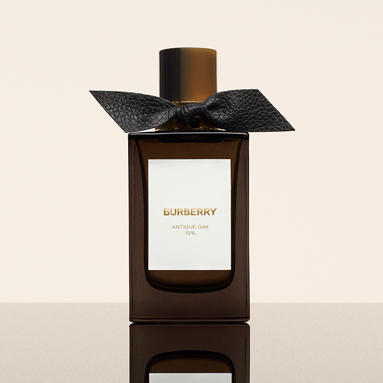 Beauty News, BURBERRY LONDON, BURBERRY น้ำหอม, BURBERRY BEAUTY, BURBERRY SIGNATURES, คอลเลคชั่นใหม่, ราคา, เท่าไร, ขายที่ไหน, พารากอน, คอลเลคชั่นใหม่, คอลเลคชั่นน้ำหอม, AMBER HEATH, ANTIQUE OAK, CLARY SAGE, GARDEN ROSES, HAWTHORN BLOOM, TUDOR ROSE