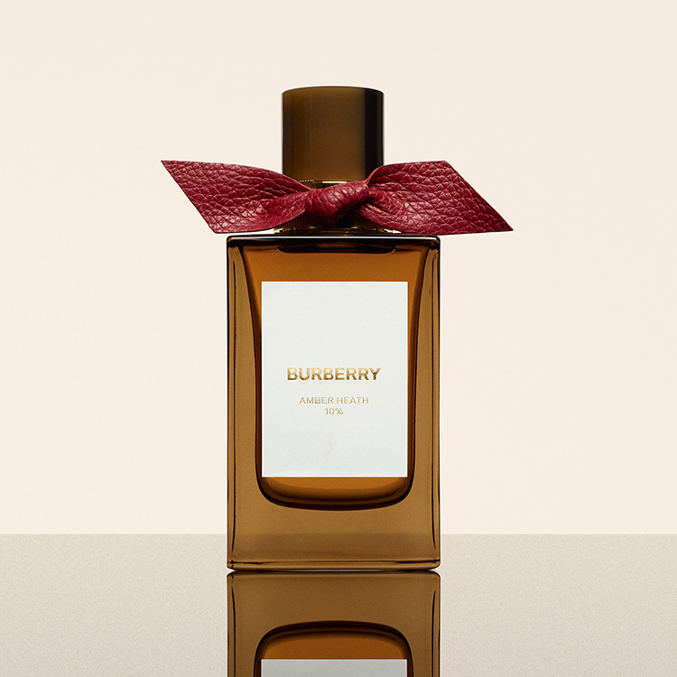 Beauty News, BURBERRY LONDON, BURBERRY น้ำหอม, BURBERRY BEAUTY, BURBERRY SIGNATURES, คอลเลคชั่นใหม่, ราคา, เท่าไร, ขายที่ไหน, พารากอน, คอลเลคชั่นใหม่, คอลเลคชั่นน้ำหอม, AMBER HEATH, ANTIQUE OAK, CLARY SAGE, GARDEN ROSES, HAWTHORN BLOOM, TUDOR ROSE