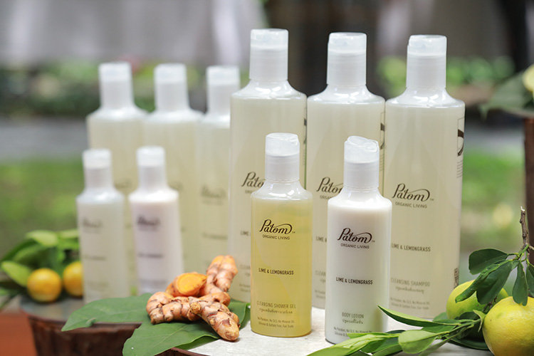 Beauty News, ปฐม, Patom, แบรนด์ไทย, ออร์แกนิก, ผลิตภัณฑ์ออร์แกนิก, แชมพู, ครีมนวด, เจลอาบน้ำ, บอดี้โลชั่น, ปฐมออร์แกนิกลีฟวิ่ง, Patom Organic Living, สวนสามพราน