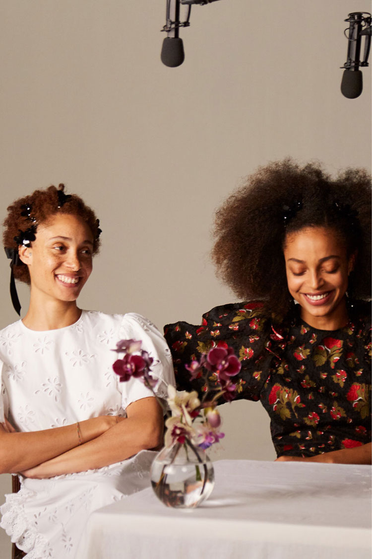 Fashion News, Simone Rocha x H&M, H&M, Simone Rocha, คอลเลคชั่นใหม่, ออกใหม่, มาใหม่, มีนาคม 2564, มีนาคม 2021, เสื้อผ้าผู้หญิง, เสื้อผ้าผู้ชาย, เสื้อผ้าเด็ก, รองเท้า, แอคเซสซอรี่, เครื่องประดับ