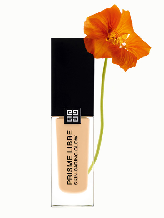 Beauty News, Givenchy Beauty, Givenchy, Prisme Libre Skin-Caring Glow Foundation, รองพื้น, ออกใหม่, รองพื้นงานผิว, รองพื้นผิวโกลว, รองพื้นผิวสวย, เปล่งประกาย, เทพแห่งแสง, รองพื้นใหม่, คอลเลคชั่นใหม่