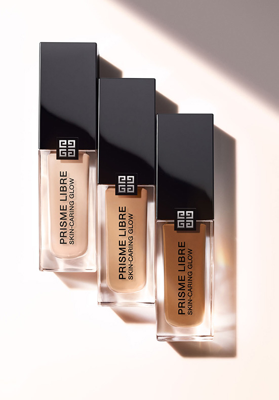 Beauty News, Givenchy Beauty, Givenchy, Prisme Libre Skin-Caring Glow Foundation, รองพื้น, ออกใหม่, รองพื้นงานผิว, รองพื้นผิวโกลว, รองพื้นผิวสวย, เปล่งประกาย, เทพแห่งแสง, รองพื้นใหม่, คอลเลคชั่นใหม่
