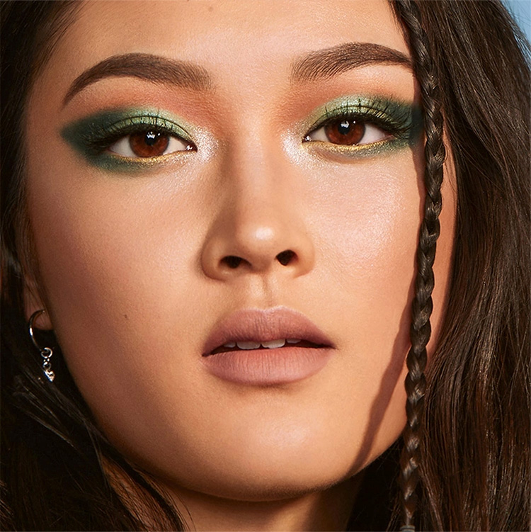 Beauty News, Urban Decay, Naked Palette, Naked Wild West Eyeshadow Palette, อายแชโดว์พาเลท, พาเลท, แต่งตา, อายแชโดว์สีเขียว, อายแชโดว์สีน้ำตาล