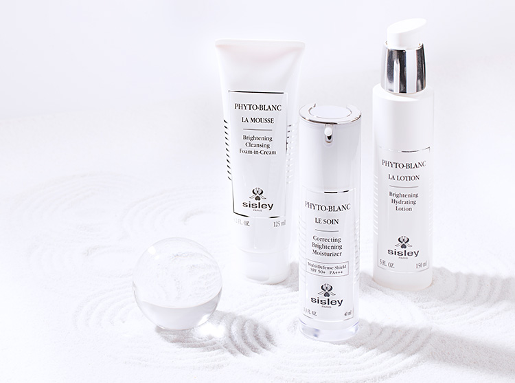 Beauty News, Sisley Paris, ซิสเล่ย์, PHYTO-BLANC, LA MOUSSE, LA LOTION, LE SOIN, คอลเลคชั่นใหม่, ออกใหม่, มาใหม่, ผิวกระจ่างใส, ลดเลือดจุดด่างดำ, ลดความหมองคล้ำ, โฟมล้างหน้า, โลชั่น, น้ำตบ, เซรั่ม, ราคา, เท่าไร