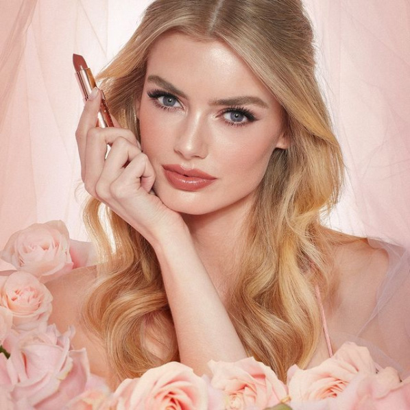 Beauty News, Charlotte Tilbury, Look of Love Collection, คอลเลคชั่นใหม่, ออกใหม่, มาใหม่, Look of Love Instant Look In A Palette, Look of Love K-I-S-S-I-N-G Lipstick,  Look of Love Matte Revolution Lipstick, ราคา, เท่าไร, ลิปสติก, เฟสพาเลท, พาเลทแต่งหน้า