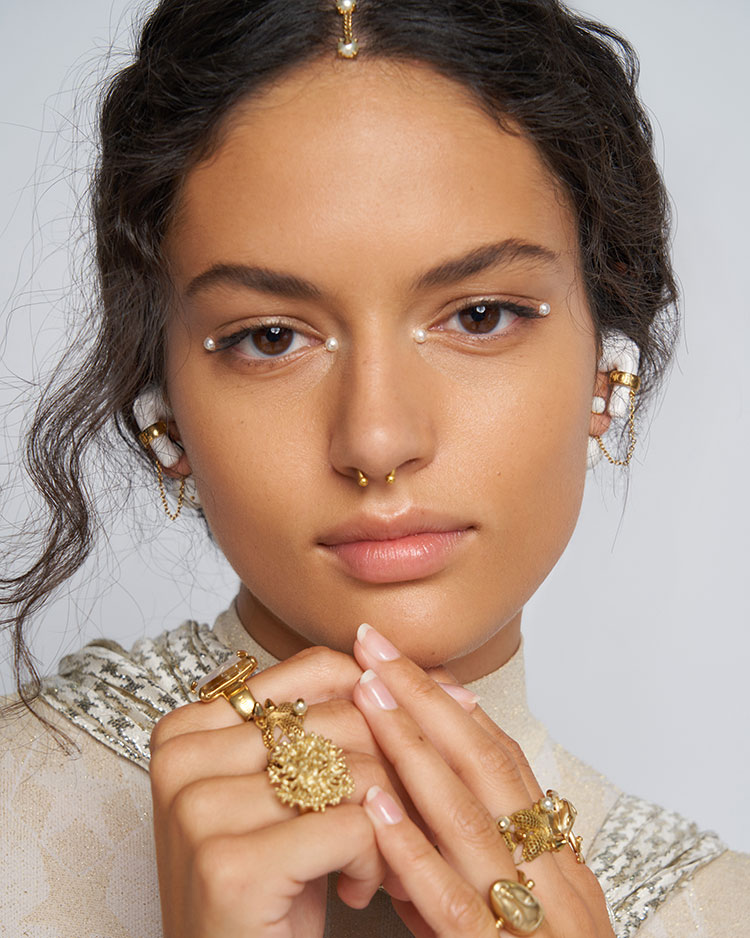 Beauty News, Dior, Dior Makeup, 2022 Cruise Collection, ปีเตอร์ ฟิลิปส์, มาเรีย กราเซีย ชิอูริ, 5 Couleurs Couture, Limited Edition, Dior Cruise 2022, เมคอัพลุค, เทรนด์เมคอัพ, พาเลท, อายแชโดว์พาเลท, แต่งตา, แต่งหน้า, dior.com, shop.dior.co.th