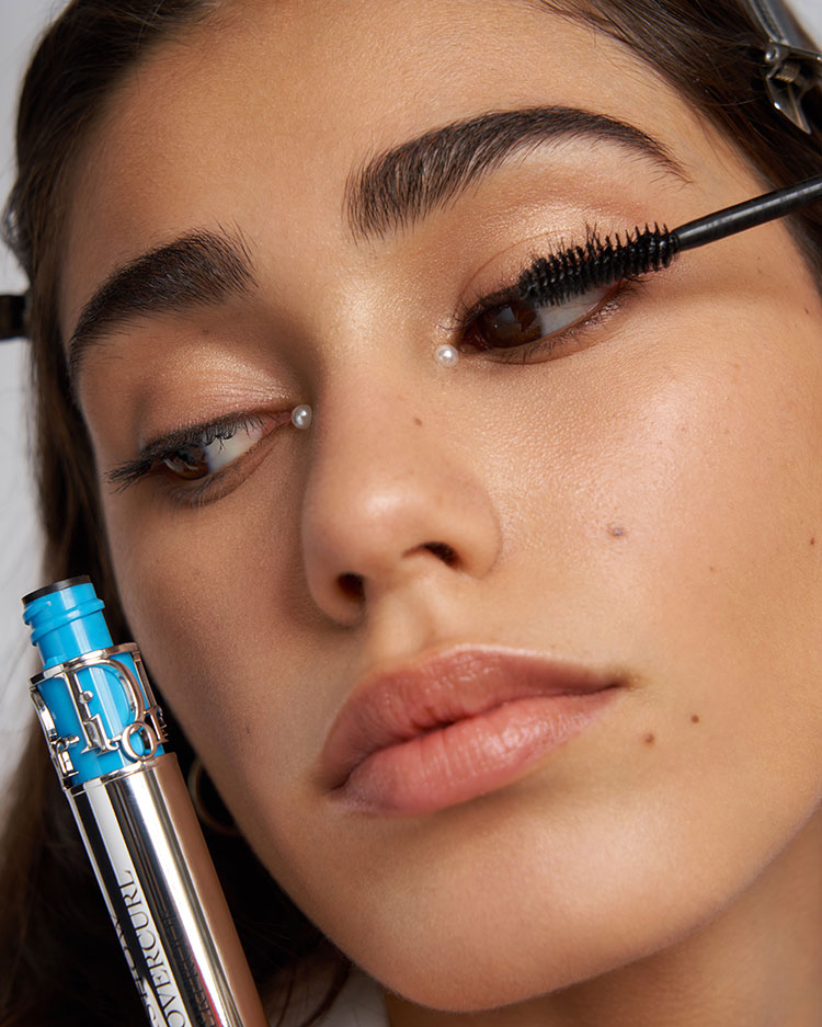 Beauty News, Dior, Dior Makeup, 2022 Cruise Collection, ปีเตอร์ ฟิลิปส์, มาเรีย กราเซีย ชิอูริ, 5 Couleurs Couture, Limited Edition, Dior Cruise 2022, เมคอัพลุค, เทรนด์เมคอัพ, พาเลท, อายแชโดว์พาเลท, แต่งตา, แต่งหน้า, dior.com, shop.dior.co.th