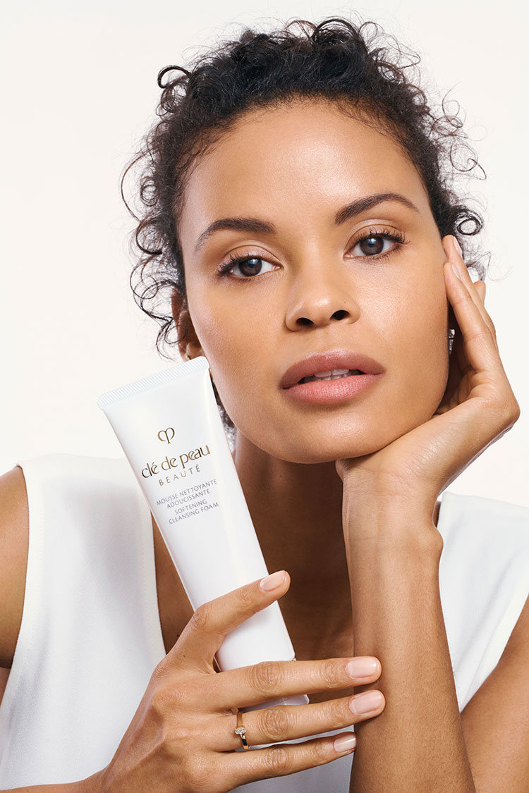 Beauty News, Cle de Peau Beauté, Pro Cleansing Series, #StepZero, เคลย์ เดอ โป โบเต้, Softening Cleansing Foam, Clarifying Cleansing Foam, Micellar Cleansing Water, Skin-Refining Clay Scrub, Eye And Lip Makeup Remover, Makeup Cleansing Towelettes