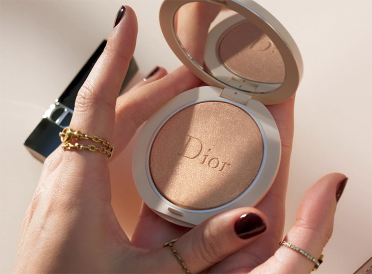 Beauty News, Dior, Dior Makeup, Dior Forever Couture Luminizers, ไฮไลท์, ไฮไลท์เนื้อฝุ่น, ตลับสวย, ตลับครีม, คอลเลคชั่นใหม่, ออกใหม่, ราคา, เท่าไร