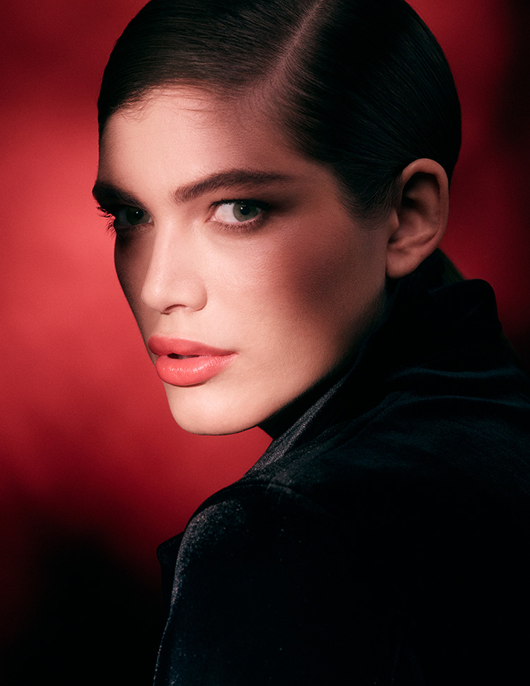 Beauty News, Armani Beauty, Valentina Sampaio, Face of Armani Beauty, นางแบบ, ทรานส์เจนเดอร์, บราซิล, พรีเซนเตอร์, ความงาม, แบรนด์แอมบาสเดอร์, จิออร์จิโอ อาร์มานี่, Giorgio Armani