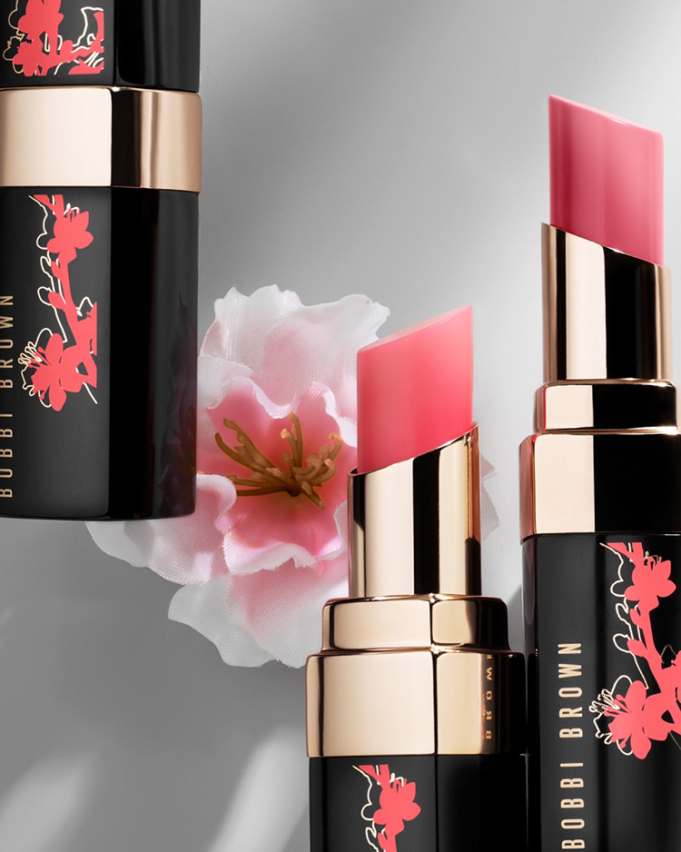 Beauty News, Bobbi Brown, Glow & Blossom Collection, คอลเลคชั่นใหม่, ออกใหม่, Limited Edition, ลิมิเต็ดเอดิชั่น, อายแชโดว์พาเลท, คลีนซิ่งออยล์, ลิปบาล์ม, ลิปทินท์, ลายพิเศษ, ดอกซากุระ, ราคา, เท่าไร