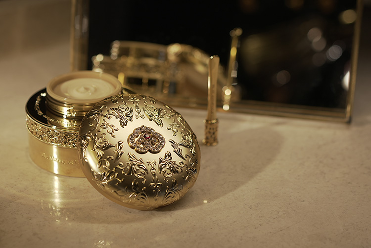 Beauty News, The history of Whoo, The Ultimate Royal Cream, แพทริเซีย ธัญชนก กู้ด, เกาหลี, แบรนด์เกาหลี, ครีมโสม, โสมเกาหลี, ครีมบำรุงผิว, ไฮเอนด์, ราคา, เท่าไร, 7 หมื่น, 70500 บาท