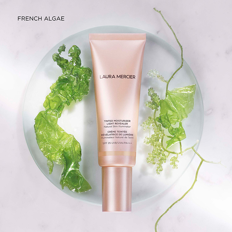 Beauty News, Laura Mercier, Tinted Moisturizer Light Revealer, Natural Skin Illuminator Broad Spectrum SPF25, ทินท์เท็ดมอยซ์เจอไรเซอร์, สูตรใหม่, สูตรโกลว, เผยผิวสวยทุกแสง, ผิวเปล่งปลั่ง, กระจ่างใส, ราคา, เท่าไร, ฉลองครบรอบ 25 ปี