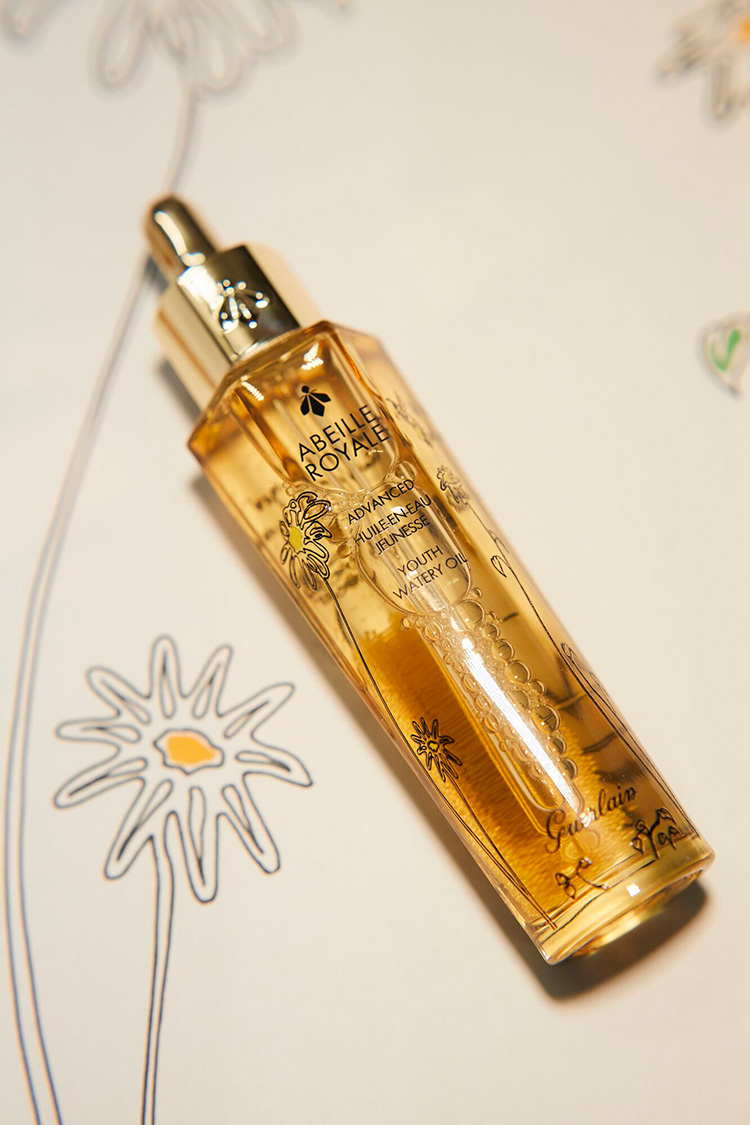 Beauty News, Guerlain, World Bee Day 2022, Tomáš Libertíny, Guerlain for Bees Conservation Programme, 20 - 22 พฤษภาคม 2565, Limited Edition Huile-en-Eau Abelle Royale