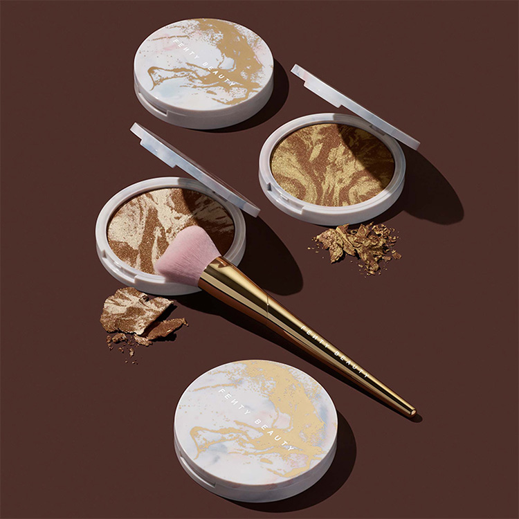 Beauty News, Fenty Beauty, Toast'd Swirl Bronze Shimmer Powder, Limited Edition, คอลเลคชั่นใหม่, ออกใหม่, Summer 2022, บรอนเซอร์, ชิมเมอร์, ไฮไลท์, ทาตัว, ทาหน้า, ลงผิว, ผิวบ่มแดด