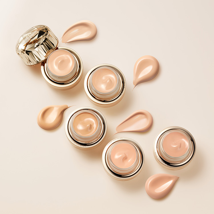 Beauty News, Clé de Peau Beauté, The Foundation, สูตรใหม่, 2022, La Crème, รองพื้นที่แพงที่สุดในโลก, บางเบา, ผสมสกินแคร์, เบาเหมือนทาครีม, ราคา, เท่าไร, เคลย์ เดอ โป โบเต้