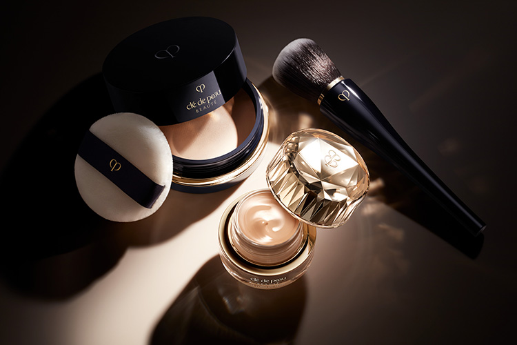 Beauty News, Clé de Peau Beauté, The Foundation, สูตรใหม่, 2022, La Crème, รองพื้นที่แพงที่สุดในโลก, บางเบา, ผสมสกินแคร์, เบาเหมือนทาครีม, ราคา, เท่าไร, เคลย์ เดอ โป โบเต้