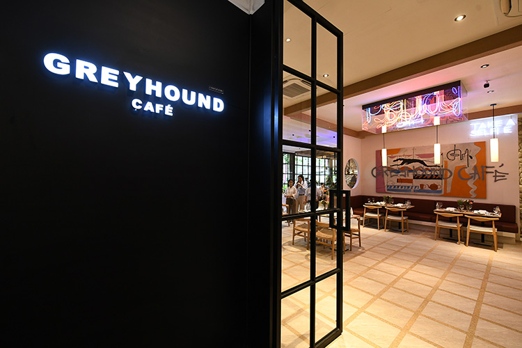 Lifestyle News, Greyhound Café, Greyhound Ratyo, Cozy at day, Party at night, ร้านอาหาร, เครื่องดื่ม, ดนตรี, ย่านรัชโยธิน, ดิ อเวนิว รัชโยธิน, อาหารฟิวชั่น