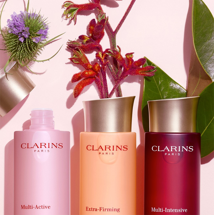 Beauty News, Clarins, Treatment Essence, สูตรใหม่, คลาแรงส์, Anti-ageing, Hydration, Multi-Active Revitalizing Treatment Essence, Extra-Firming Treatment Essence, Super Restorative Smoothing Treatment Essence