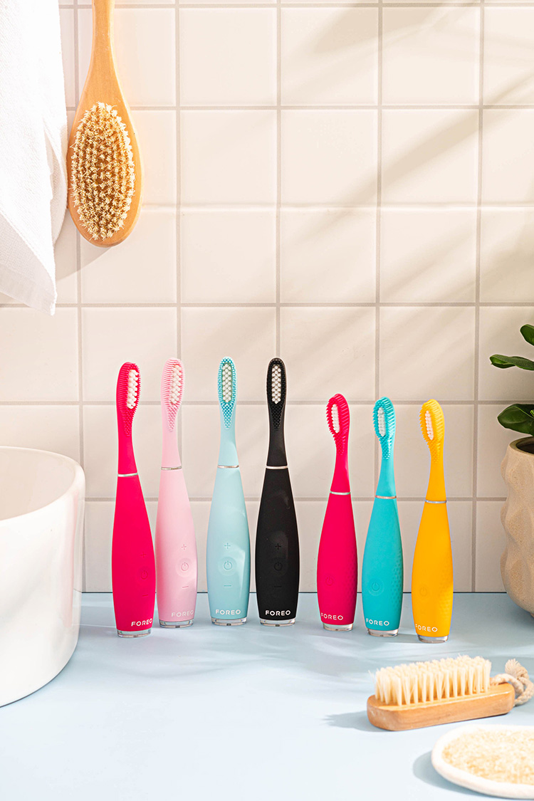 Beauty News, FOREO, ISSA 3, ISSA mini 3, แกดเจ็ต, ใหม่, แปรงสีฟัน, แปรงสีฟันซิลิโคน, แปรงสีฟันไฟฟ้า, แปรงสีฟันอัจฉริยะ, ออกใหม่, คอลเลคชั่นใหม่, ราคา, เท่าไร, ขายที่ไหน