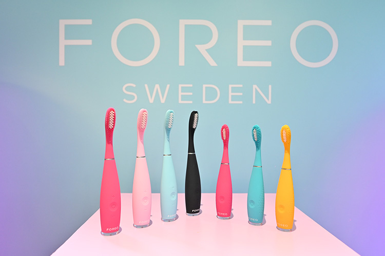 Beauty News, FOREO, ISSA 3, ISSA mini 3, แกดเจ็ต, ใหม่, แปรงสีฟัน, แปรงสีฟันซิลิโคน, แปรงสีฟันไฟฟ้า, แปรงสีฟันอัจฉริยะ, ออกใหม่, คอลเลคชั่นใหม่, ราคา, เท่าไร, ขายที่ไหน