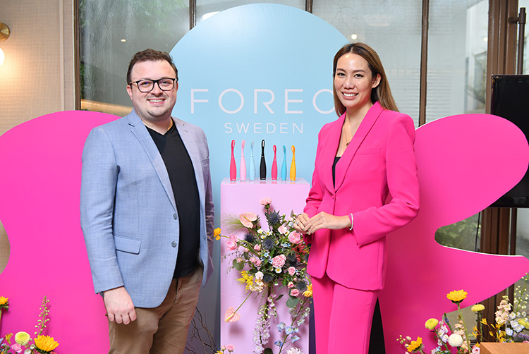 Beauty News, FOREO, ISSA 3, ISSA mini 3, แกดเจ็ต, ใหม่, แปรงสีฟัน, แปรงสีฟันซิลิโคน, แปรงสีฟันไฟฟ้า, แปรงสีฟันอัจฉริยะ, ออกใหม่, คอลเลคชั่นใหม่, ราคา, เท่าไร, ขายที่ไหน