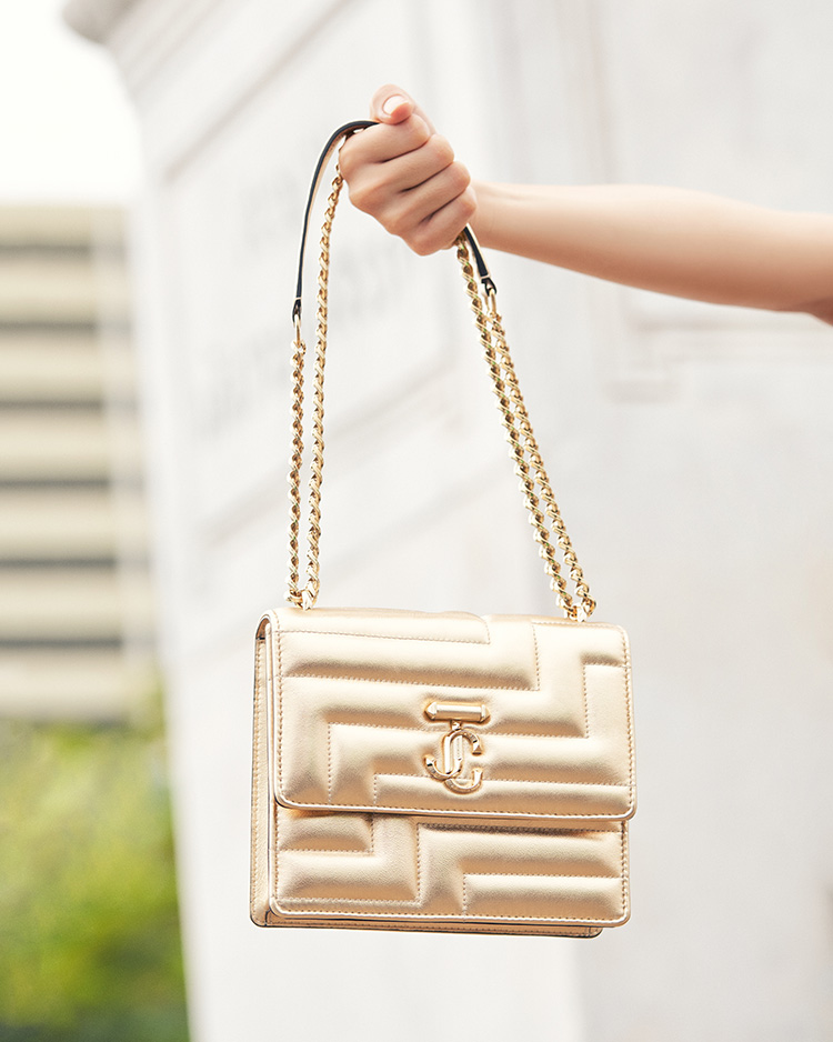 Fashion News, JIMMY CHOO, Varenne Avenue, กระเป๋า, ซีรีส์ใหม่, รุ่นใหม่, ออกใหม่, มาใหมา, กระเป๋าสะพาย, Shoulder Bag, City Is Your Playground, วุ้นเส้น วิริฒิพา, อแมนด้า ชาลิสา ออบดัม, เดียร์น่า ฟลีโป, มิ้นต์ ชาลิดา, กวาง-วรรณปิยะ, กวาง เดอะเฟซ