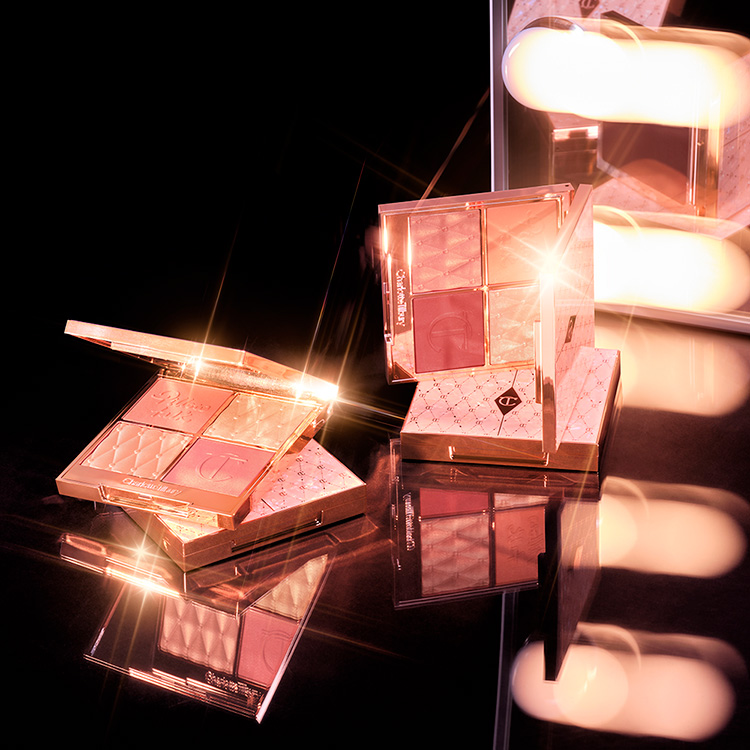 Beauty News, Charlotte Tilbury, Holiday 2022, คอลเลคชั่นใหม่, ออกใหม่, เซ็ตสุดคุ้ม, เซ็ตของขวัญ, Advent Calendar, Pillow Talk Beautifying Face Palette, Hypnotising Pop Shots, ราคา, เท่าไร