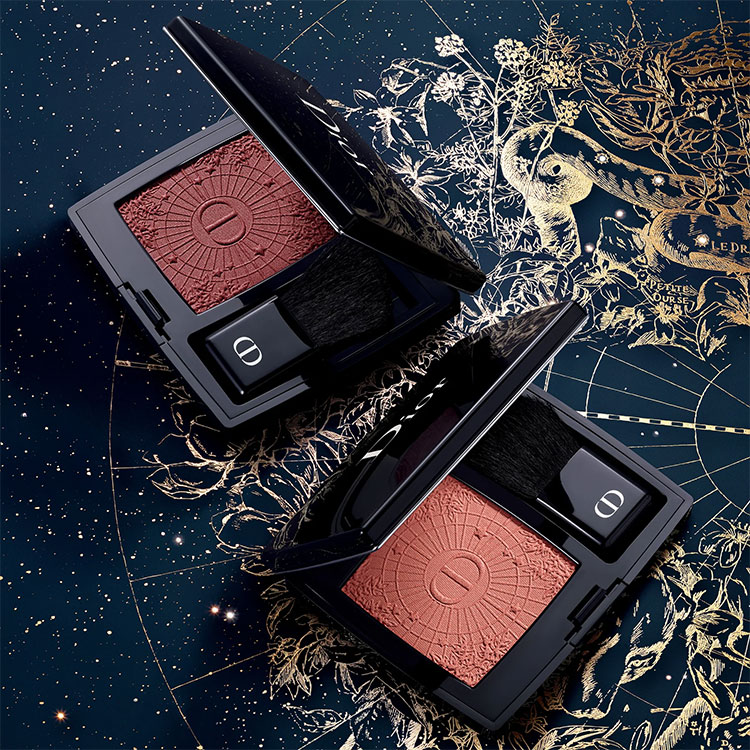 Beauty News, Dior, Dior Makeup, Holiday 2022 collection, คอลเลคชั่นใหม่, ออกใหม่, ฮอลิเดย์ 2022, ลายกลุ่มดาว, Limited Edition, อายแชโดว์พาเลท, ลิปสติก, บลัชออน, คลัทช์ลิปสติก, ราคา, เท่าไร
