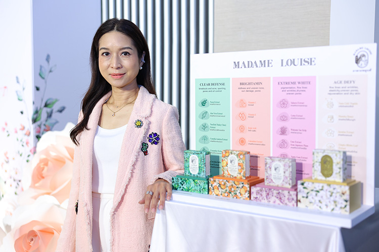 Beauty News, มาดามหลุยส์, Madame Louise, The Original Glycerin Soap, อิลลูมิเนท โซพ, โรส ไดมอนด์, ILLUMINATE SOAP, ROSE DIAMOND, ย้อนอายุผิว, สบู่มาดามหลุยส์, หลุยส์ เตชะอุบล, บริษัท ไทรทัน โฮลดิ้ง จำกัด (มหาชน), ปอย ตรีชฎา เพชรรัตน์, พรีเซ็นเตอร์, สบู่พรีเมียม, ใหม่, สูตรใหม่