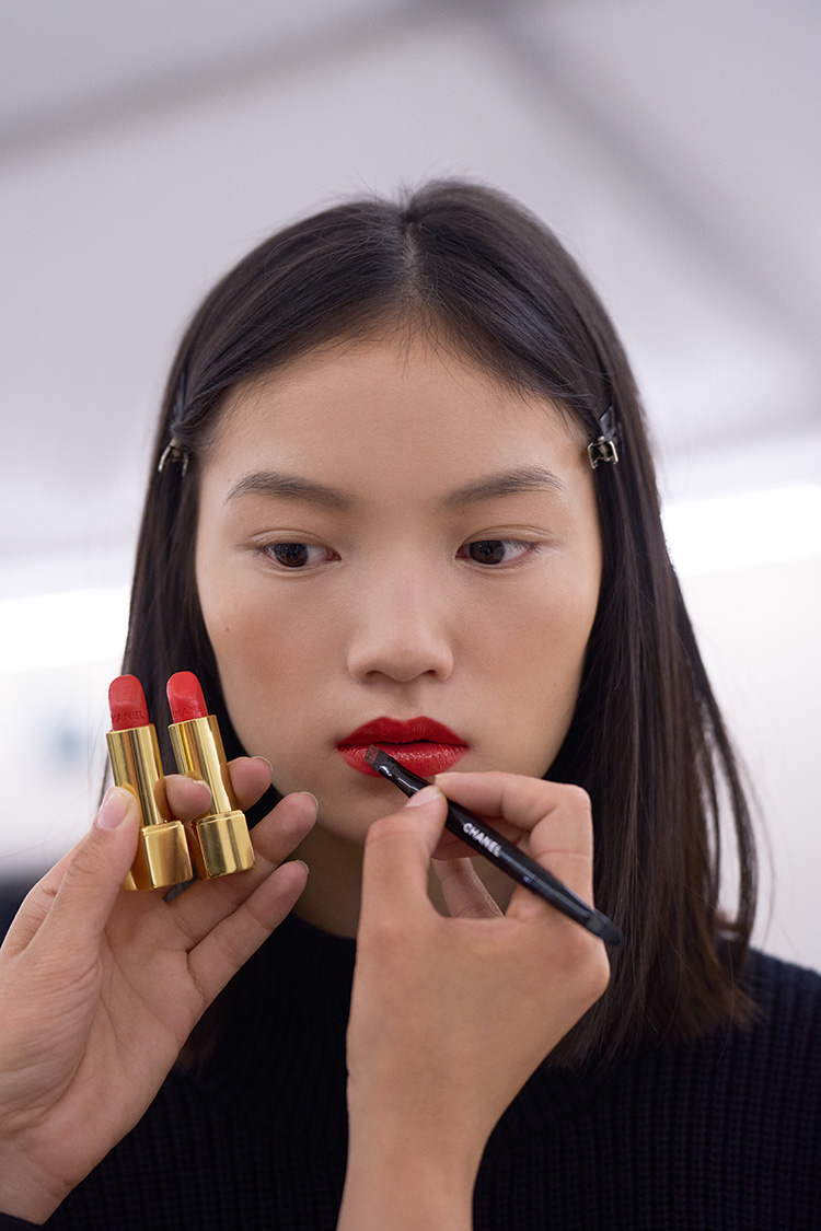 Beauty News, Makeup, Chanel, Haute Couture Spring-Summer 2023, Backstage, เทรนด์เมคอัพ, เครื่องสำอาง, ชาเนล, แต่งหน้า, ใหม่, เมคอัพลุค, เป็นธรรมชาติ, สดใส