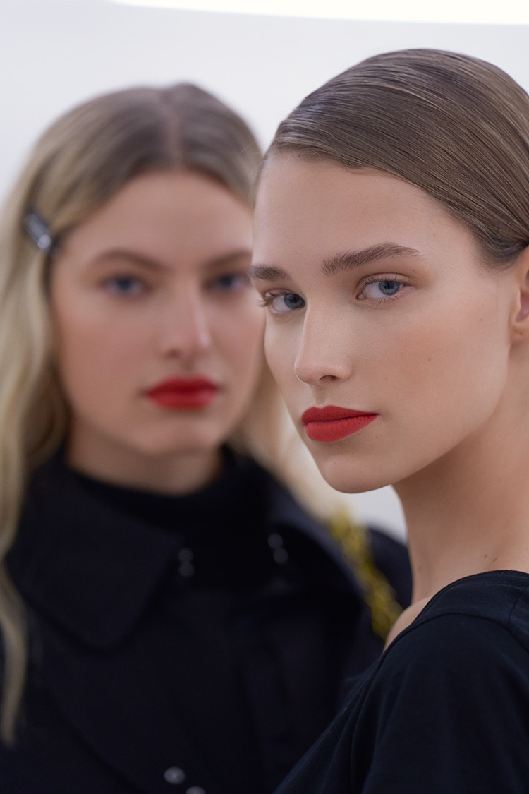 Beauty News, Makeup, Chanel, Haute Couture Spring-Summer 2023, Backstage, เทรนด์เมคอัพ, เครื่องสำอาง, ชาเนล, แต่งหน้า, ใหม่, เมคอัพลุค, เป็นธรรมชาติ, สดใส