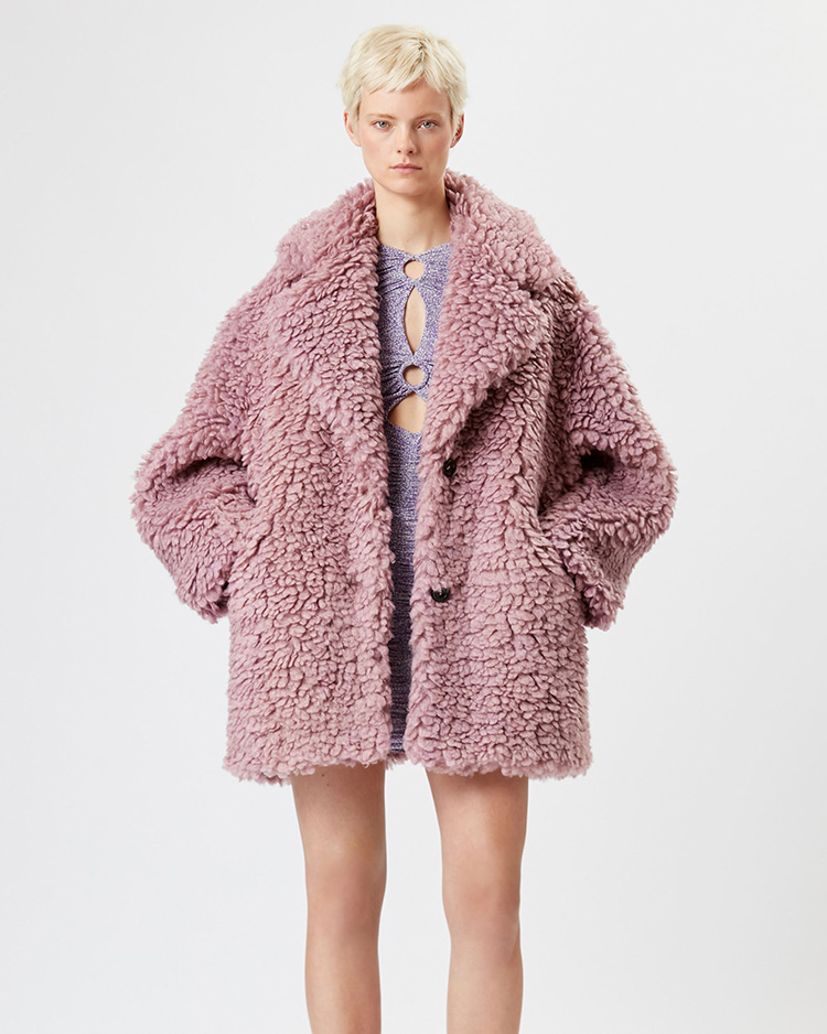 Fashion, ขนปุย, เสื้อผ้า, กระเป๋า, รองเท้า, เครื่องประดับ, Shearling, Celine Chain Shoulder Bag Matelasse Monochrome Celine In Quilted Shearling Effect, Dior Lage Dior Book Tote, LOEWE Calcifer XL Flamenco Clutch in Shearling, Givenchy Mini G-Hobo Bag In Shearling, Prada Shearling Mini-Bag, Furla Opportunity Tote Mini White Cotton, Marc Jacobs The Teddy Small Tote Bag, Coach Leather Covered C Closure Shearling Pillow Tabby 18, Isabel Marant Sabrine Curly Coat, Gucci Mid-Heel Slide Sandal (Lunar New Year Collection), Saint Laurent LA 16 Heeled Mules In Animal Free-Fur And Smooth Leather, Miu Miu Shearling Headband