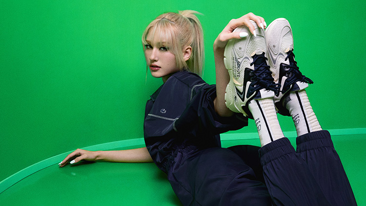 Fashion News, Lacoste, Jeon Somi, จอน โซมี, ลาคอสท์, สนีกเกอร์, L003 Neo, Pak Jinyoung, พัค จินยอง, นายแบบ, Spring Summer 2023, คอลเลคชั่นใหม่, รุ่นใหม่, ออกใหม่, มาใหม่, รองเท้าผ้าใบ, รองเท้าเทนนิส, รองเท้าแฟชั่น