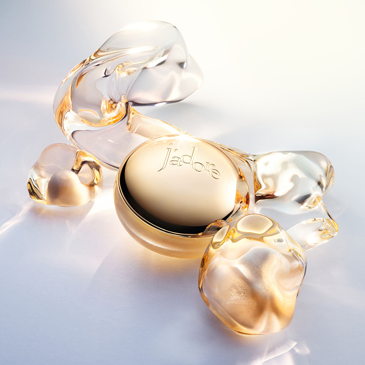 Beauty News, Dior, Dior Beauty, J’ADORE, J’ADORE LES ADORABLES, J’adore Parfum d’eau, คอลเลคชั่นใหม่, ผลิตภัณฑ์ดูแลผิวกาย, ครีมบำรุงผิว, สครับผิว, เจลลงผิว, ชิมเมอร์, ผงทองคำ, ผิวโกลว, น้ำหอม, กลิ่นหอม, ตัวหอม