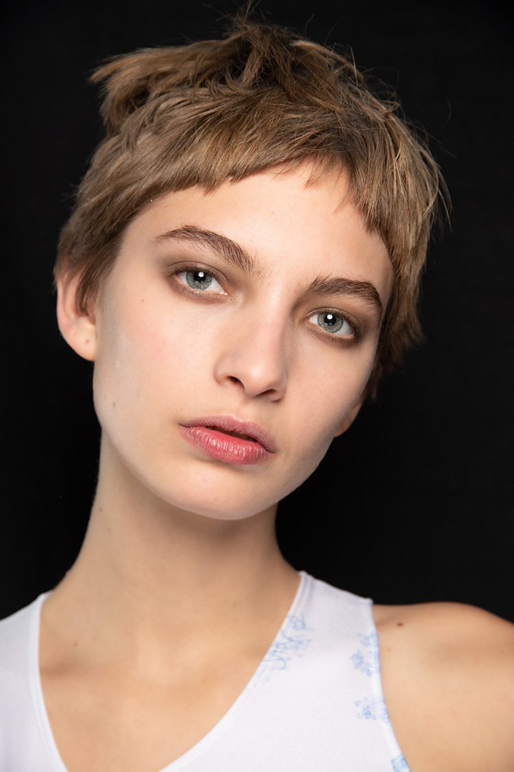 Beauty News, LA MER, COPERNI, PARIS FASHION WEEK, AW23, The Wolf and the Lamb, LaMerSoftCream, SoftAndRejuvenated, รันเวย์, backstage, makeup, เบื้องหลัง, เมคอัพลุค, แต่งหน้า, นางแบบ, ผิวสวยฉ่ำ, ชุ่มชื้น
