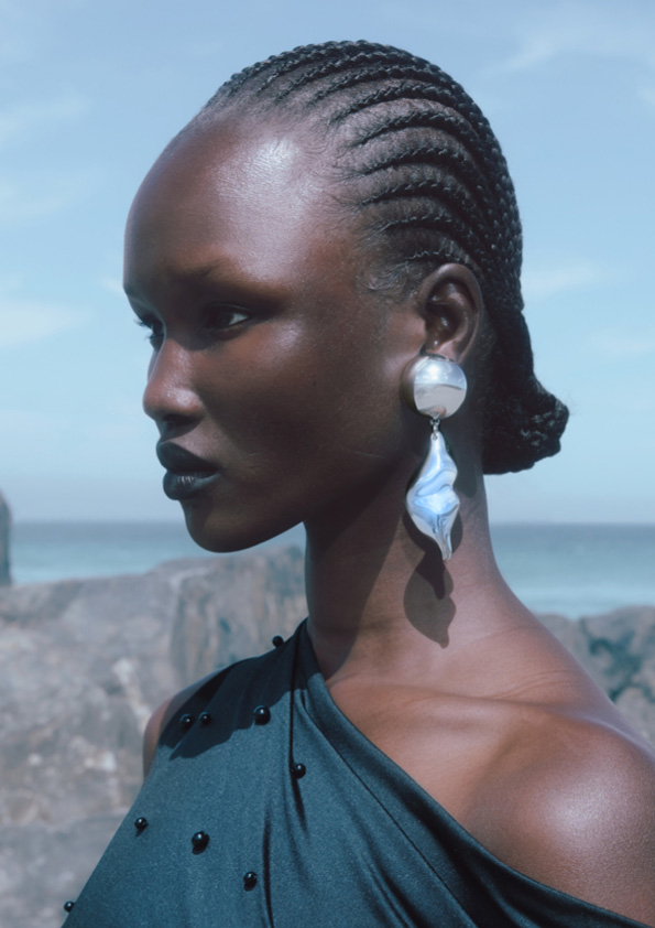 Fashion News, H&M, Innovation Stories, คอลเลคชั่นใหม่, ออกใหม่, วัสดุเพื่อความยั่งยืน, รีไซเคิล, เสื้อผ้า, ชุด, ผู้หญิง, เดรส, เลื่อม, ลูกปัด, เครื่องประดับ