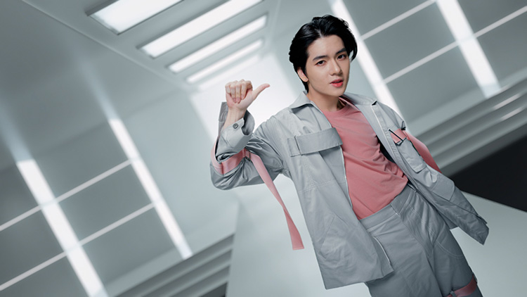 Beauty News, Maybelline New York, Sky High, Mascara, Aim High, Sky High M-F-D, พีพี กฤษฏ์, Eyes of Maybelline, ยอร์ช ยงศิลป์, MV, เพลง, เมย์เบลลีน นิวยอร์ก, แลช เซนเซชั่นแนล สกาย ไฮน์, มาสคาร่า, สูตรกันน้ำ