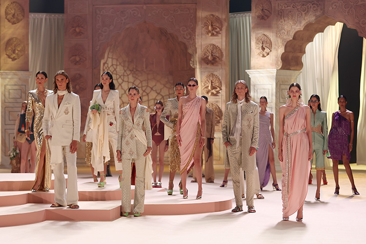 Fashion News, SIRIVANNAVARI, TAPESTRIES OF DREAMS, Spring/Summer 2023, สมเด็จพระเจ้าลูกเธอ เจ้าฟ้าสิริวัณณวรี นารีรัตนราชกัญญา, S'Homme, คอลเลคชั่นใหม่, ออกใหม่, เดรส, ชุด, กระโปรง, กางเกง, เครื่องประดับ, กระเป๋า, รองเท้า