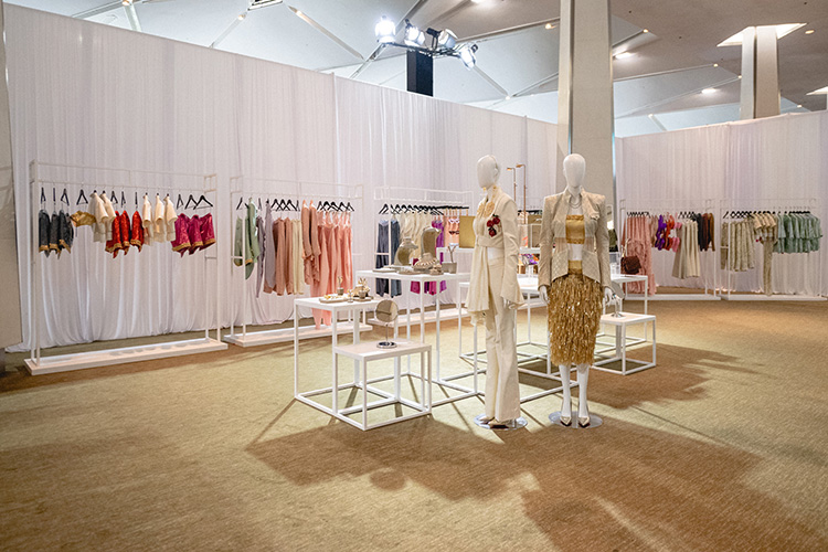 Fashion News, SIRIVANNAVARI, TAPESTRIES OF DREAMS, Spring/Summer 2023, สมเด็จพระเจ้าลูกเธอ เจ้าฟ้าสิริวัณณวรี นารีรัตนราชกัญญา, S'Homme, คอลเลคชั่นใหม่, ออกใหม่, เดรส, ชุด, กระโปรง, กางเกง, เครื่องประดับ, กระเป๋า, รองเท้า
