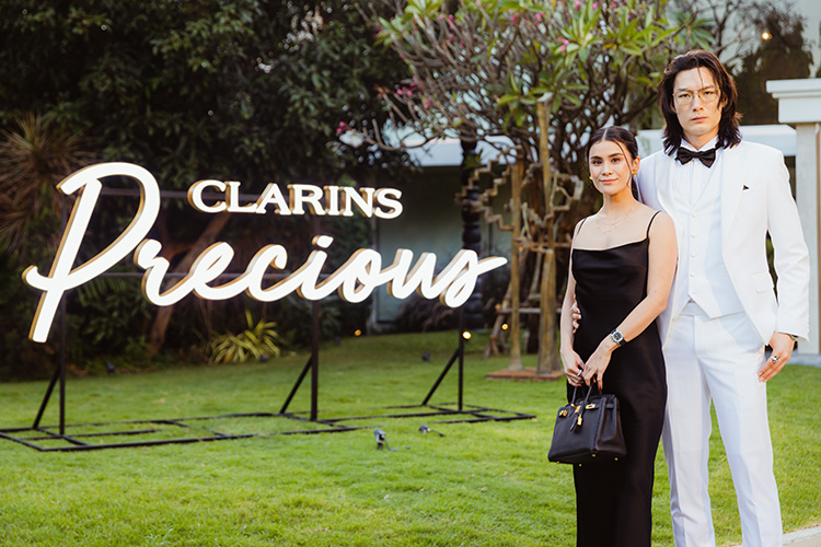 Beauty News, Clarins, คลาแรงส์, Precious, สกินแคร์, ความงาม, ประเทศฝรั่งเศส, cmg, เซ็นทรัล มาร์เก็ตติ้ง กรุ๊ป, Moonlight Flower, แพท - ภิรญา สิงหะ, Clarins Muse, Clarins Precious, ราคา, เท่าไร