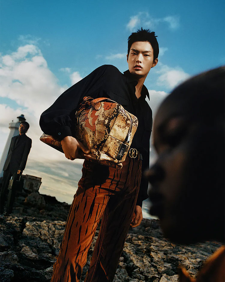 Fashion News, Bally, Spring/Summer 2023, Harley Weir, Rhuigi Villaseñor, คอลเลคชั่นใหม่, ออกใหม่, แฟชั่น, เสื้อผ้า, เดนิม, กระเป๋าหนัง, แอคเซสซอรี่