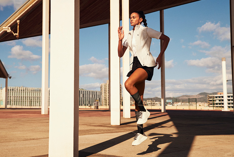 Fashion News, H&M, H&M Move, สปอร์ตแวร์, Running and Outdoor Training Collection, ชุดออกกำลังกาย, ชุดกีฬา, สายแฟชั่น, ชุดสวย, ออกกำลังกายได้จริง, เทคโนโลยี, DryMove, ShapeMove