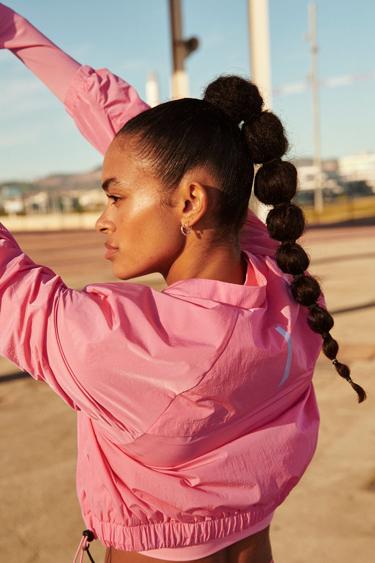 Fashion News, H&M, H&M Move, สปอร์ตแวร์, Running and Outdoor Training Collection, ชุดออกกำลังกาย, ชุดกีฬา, สายแฟชั่น, ชุดสวย, ออกกำลังกายได้จริง, เทคโนโลยี, DryMove, ShapeMove