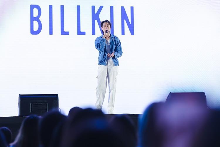 Lifestyle News, น้ำดื่มสิงห์, Singha Drinking Water, Billkin, บิวกิ้น พุฒิพงศ์, พุฒิพงศ์ อัสสรัตนกุล, พรีเซ็นเตอร์, อีเวนท์, สยาม, พาร์ค พารากอน, น้ำดื่มสะอาดน้ำดื่มสิงห์, Smart Micro Filter