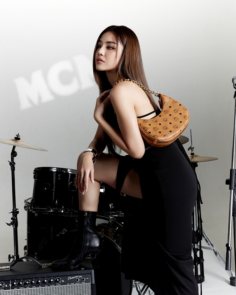 Fashion News, MCM, MCM ON THE ROCK, ปราง กัญญ์ณรัณ, เป๊ก ผลิตโชค, SS23, Spring/Summer 2023, คอลเลคชั่นใหม่, ออกใหม่, แคมเปญใหม่, ถ่ายแบบ, ร่วมงานกันครั้งแรก